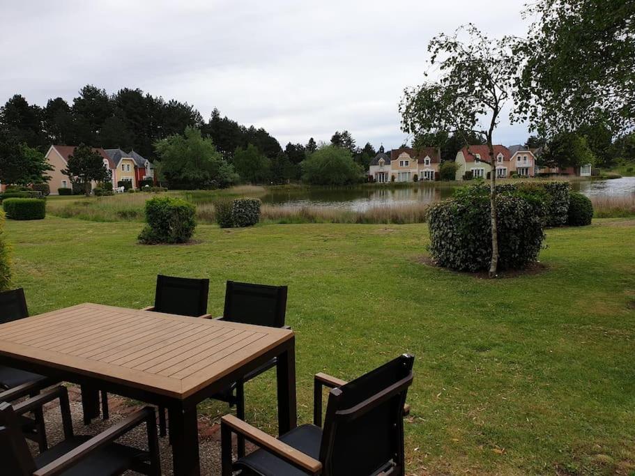 Jolie Maison Sur Golf, Proche Plage, Fort-Mahon Exterior foto